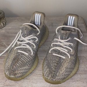 Yeezy Boost 350 V2